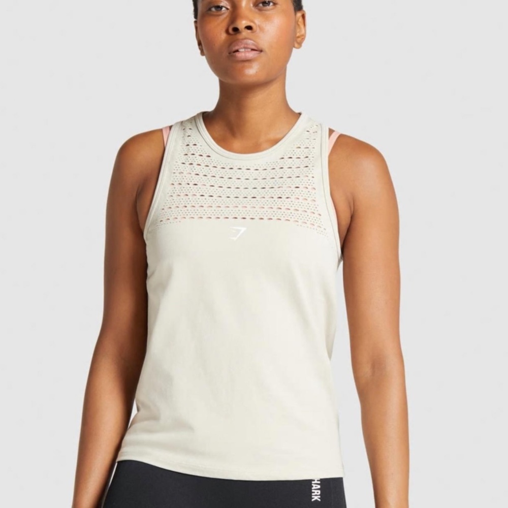 Gymshark Energy Seamless Loose Vest Tank in Ivory - Size Small